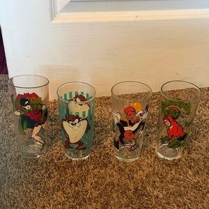 Vintage Looney Tunes Character Drinking Glasses - Set of 4